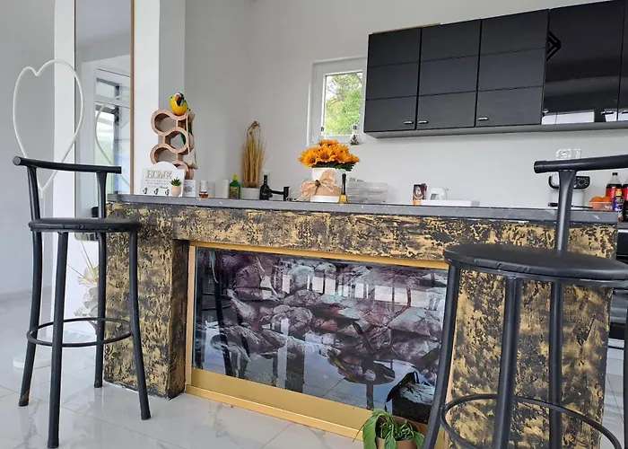 Mountain Villa, Pool, Nature 