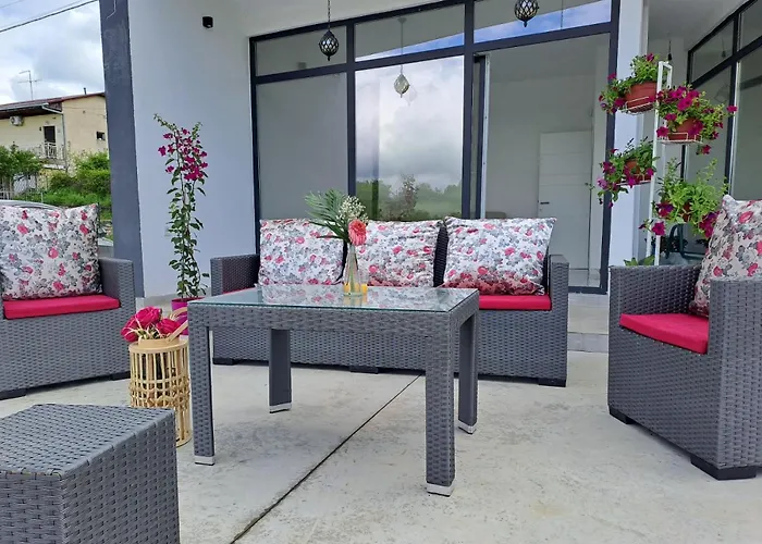 Mountain Villa, Pool, Nature 