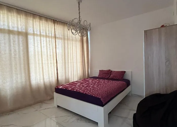 בית נופש Mountain Villa, Pool, Nature 