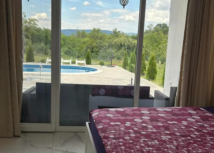 Mountain Villa, Pool, Nature 